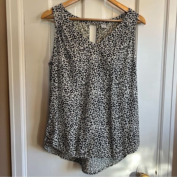 Old navy Chic Leopard Print Tank Top - Picture 5 of 9